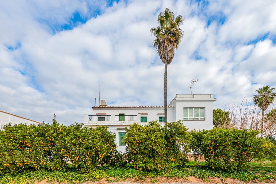 10 bedroom Finca/Country House for sale in Museros - € 1,900,000 (Ref: 7646907)