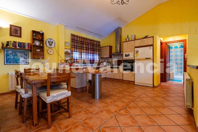 7 bedroom Villa for sale in Bocairent - € 950,000 (Ref: 7774612)