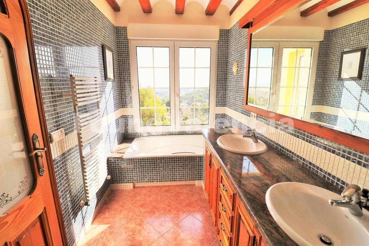 6 makuuhuone Huvila myytävänä paikassa Denia - 1 195 000 € (Ref: 7876902)