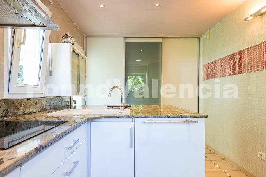 5 camera da letto Villa in vendita in La Pobla de Vallbona - 925.000 € (Rif: 7876909)