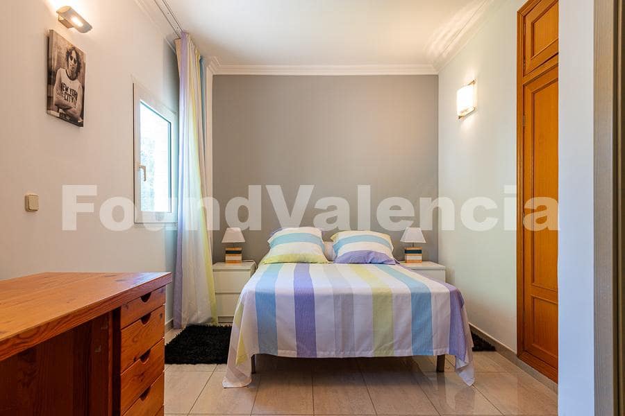 5 camera da letto Villa in vendita in La Pobla de Vallbona - 925.000 € (Rif: 7876909)