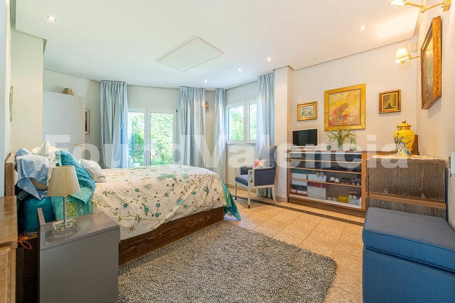 5 camera da letto Villa in vendita in La Pobla de Vallbona - 925.000 € (Rif: 7876909)