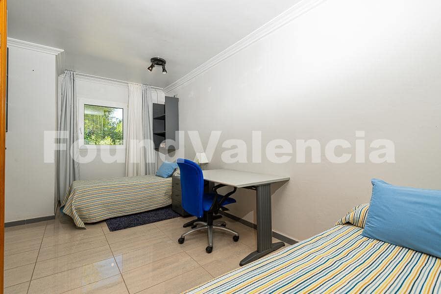 5 camera da letto Villa in vendita in La Pobla de Vallbona - 925.000 € (Rif: 7876909)