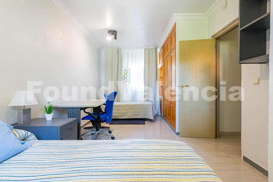 5 camera da letto Villa in vendita in La Pobla de Vallbona - 925.000 € (Rif: 7876909)