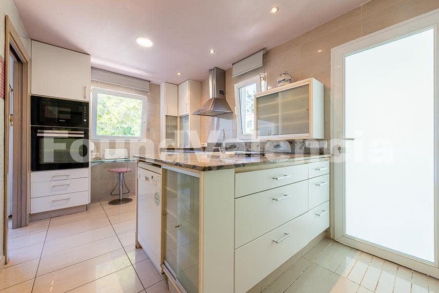 5 camera da letto Villa in vendita in La Pobla de Vallbona - 925.000 € (Rif: 7876909)