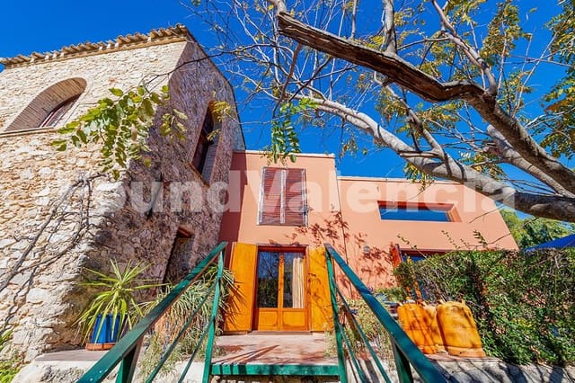 5 bedroom Villa for sale in Gandia - € 645,000 (Ref: 7935574)