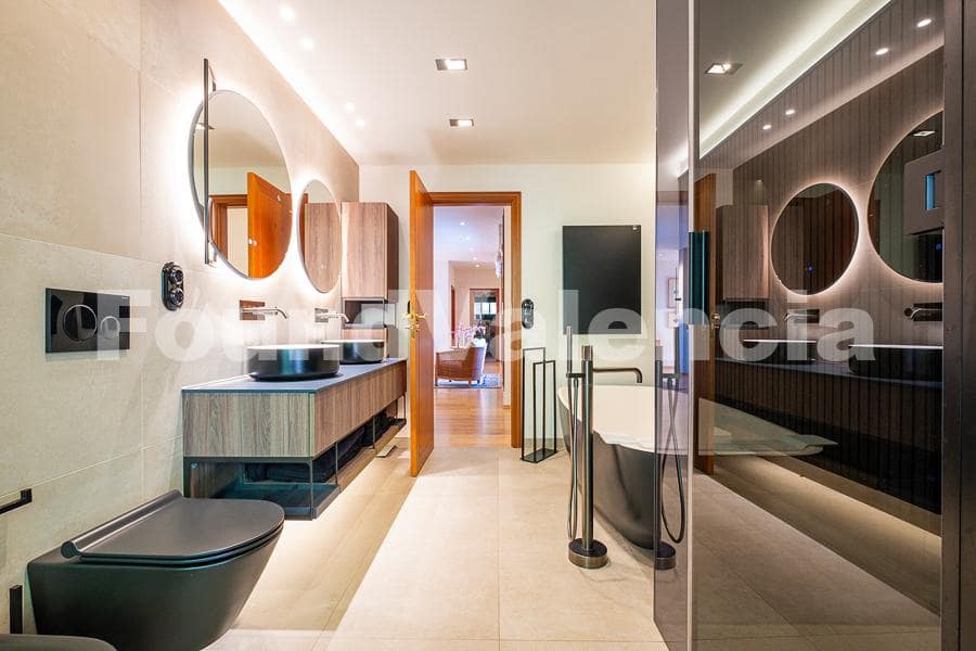 6 soveværelse Villa til salg i Chiva - € 1.390.000 (Ref: 8002326)