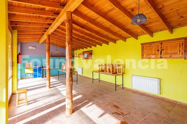 12 bedroom Villa for sale in Onil - € 975,000 (Ref: 8002791)