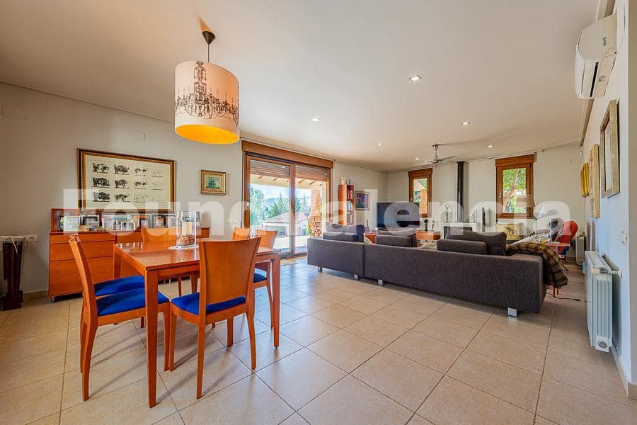 4 soveværelse Villa til salg i Ontinyent - € 600.000 (Ref: 8116082)