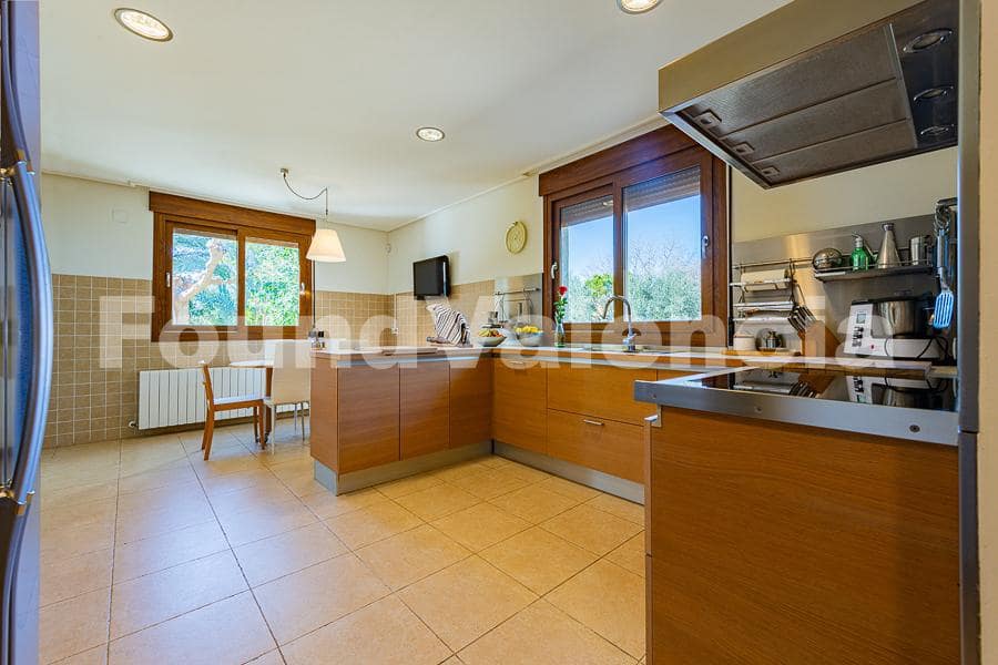 4 soveværelse Villa til salg i Ontinyent - € 600.000 (Ref: 8116082)