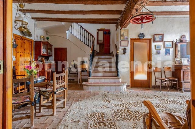 17 bedroom Villa for sale in Bocairent - € 3,000,000 (Ref: 8128841)