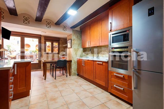 4 bedroom Villa for sale in Albaida - € 220,000 (Ref: 8238264)