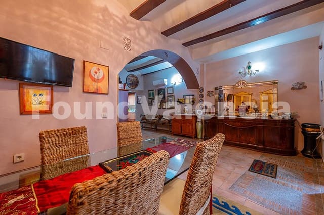 4 bedroom Villa for sale in Albaida - € 220,000 (Ref: 8238264)