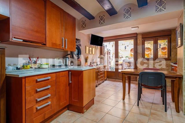 4 bedroom Villa for sale in Albaida - € 220,000 (Ref: 8238264)