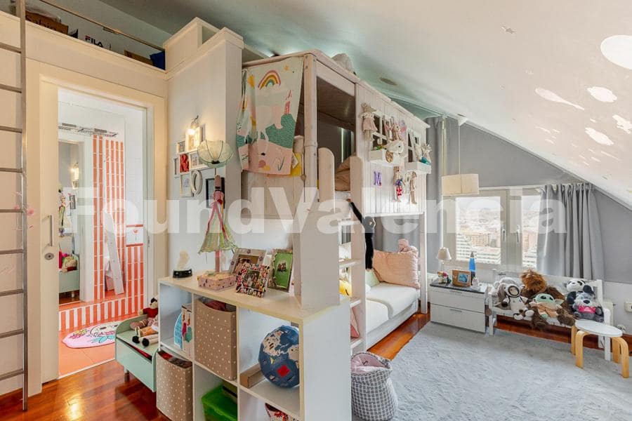 5 soveværelse Lejlighed til salg i Valencia by - € 1.410.000 (Ref: 8337429)