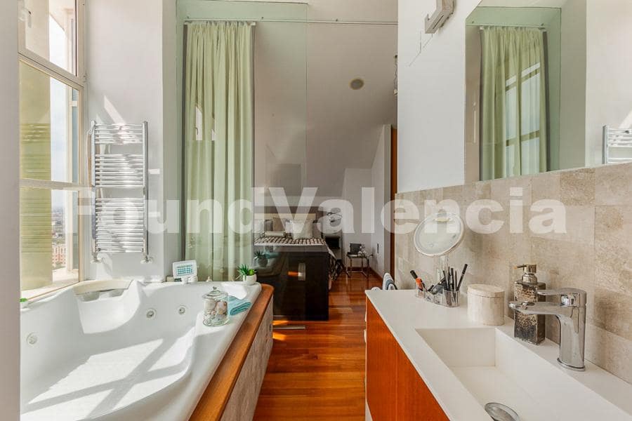 5 soveværelse Lejlighed til salg i Valencia by - € 1.410.000 (Ref: 8337429)