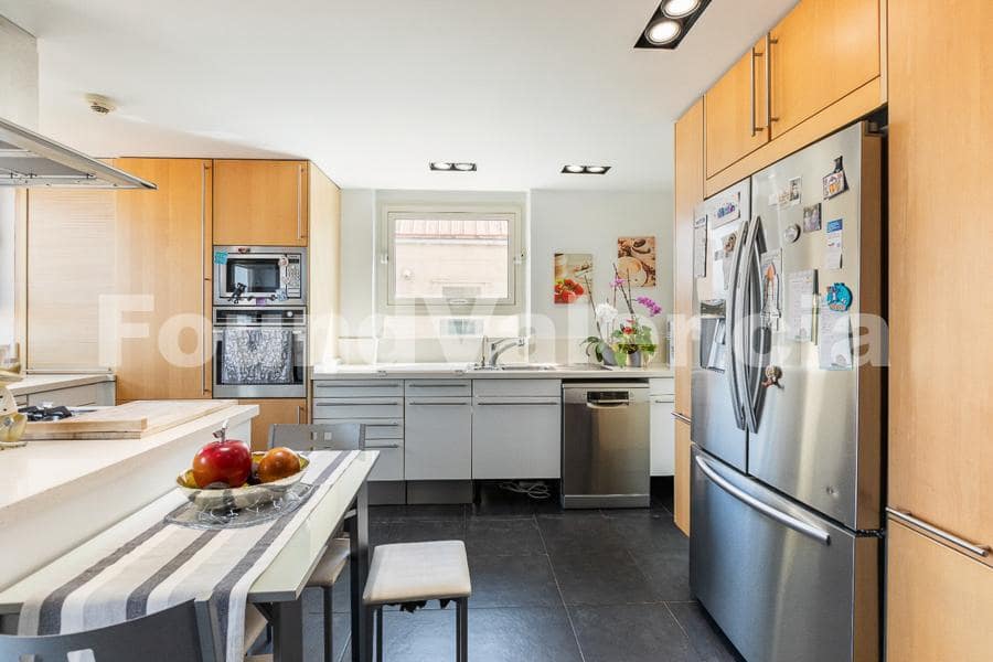 5 soveværelse Lejlighed til salg i Valencia by - € 1.410.000 (Ref: 8337429)