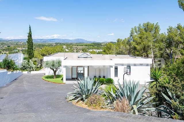 6 soverom Villa til salgs i Chiva - € 1 150 000 (Ref: 8384645)