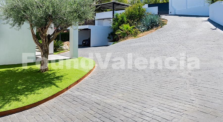 6 soverom Villa til salgs i Chiva - € 1 150 000 (Ref: 8384645)