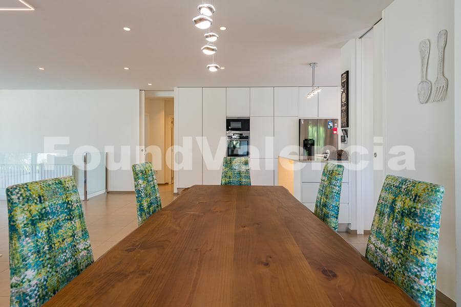 5 bedroom Villa for sale in L'Eliana - € 1,200,000 (Ref: 8488457)