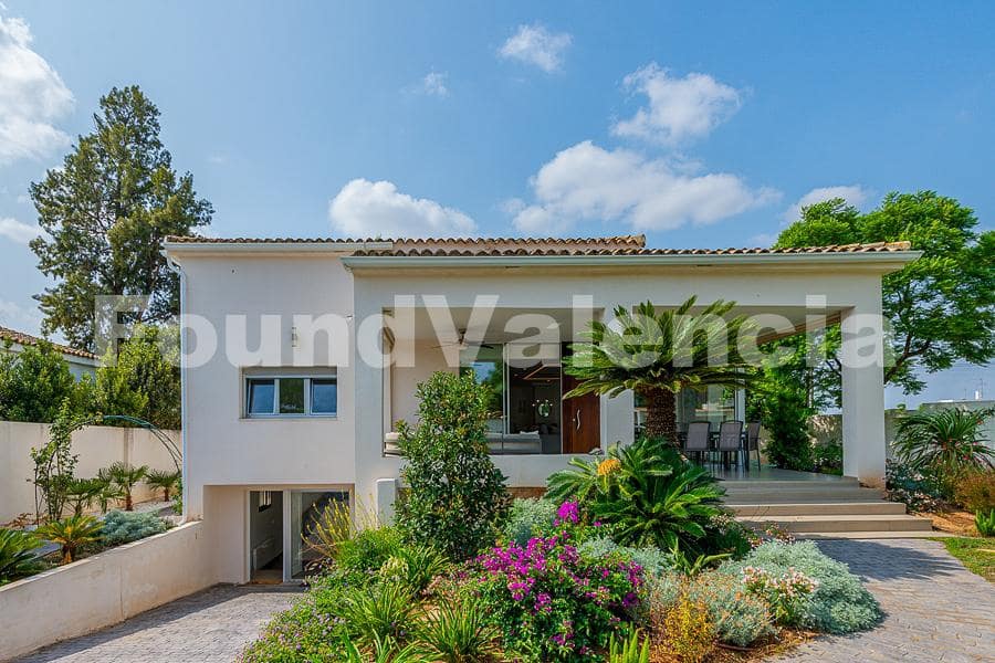 5 bedroom Villa for sale in L'Eliana - € 1,200,000 (Ref: 8488457)