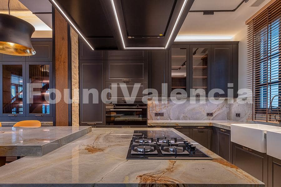 4 soveværelse Lejlighed til salg i Valencia by - € 3.200.000 (Ref: 8583239)