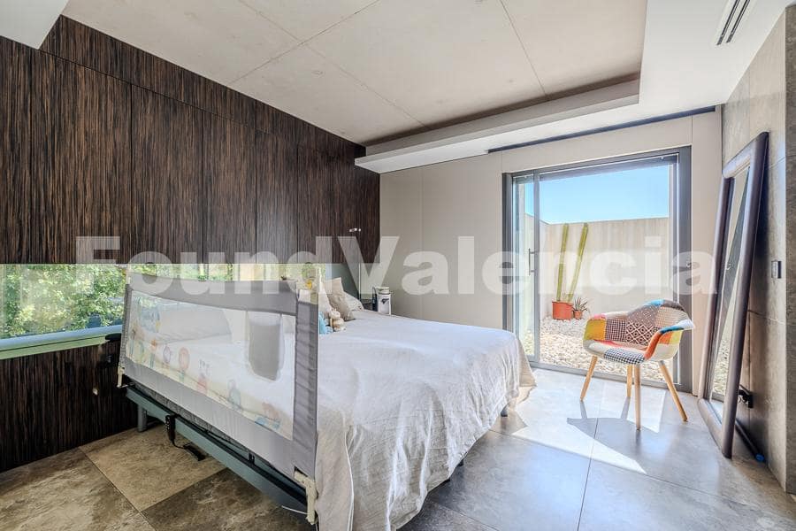 3 chambre Villa/Maison à vendre à Oliva - 490 000 € (Ref: 8583241)