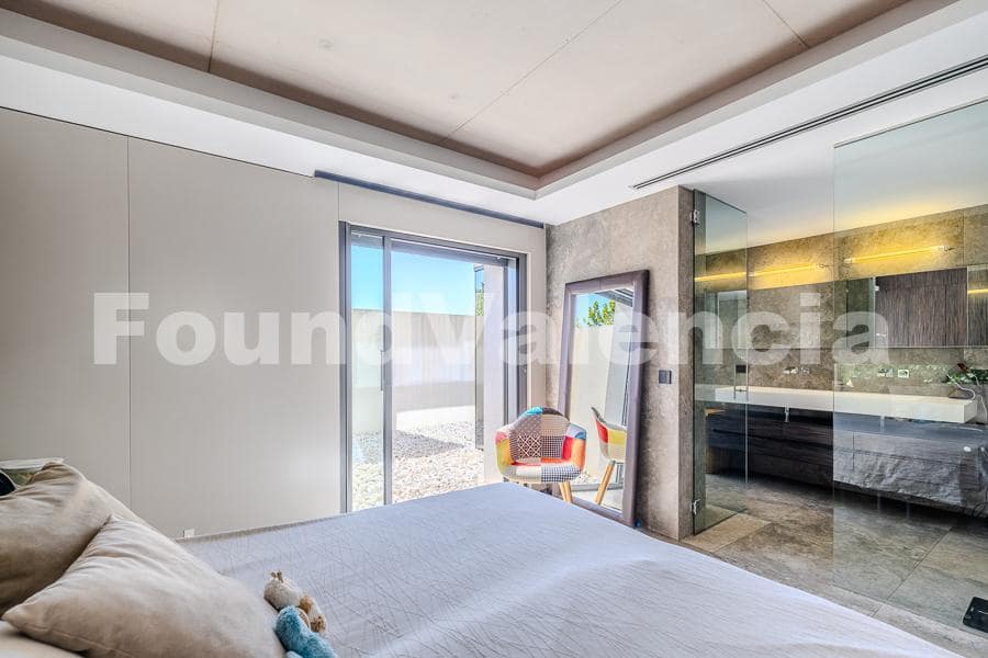 3 chambre Villa/Maison à vendre à Oliva - 490 000 € (Ref: 8583241)