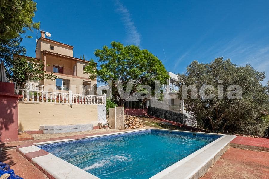 4 soverom Villa til salgs i Chiva - € 349 000 (Ref: 8583244)