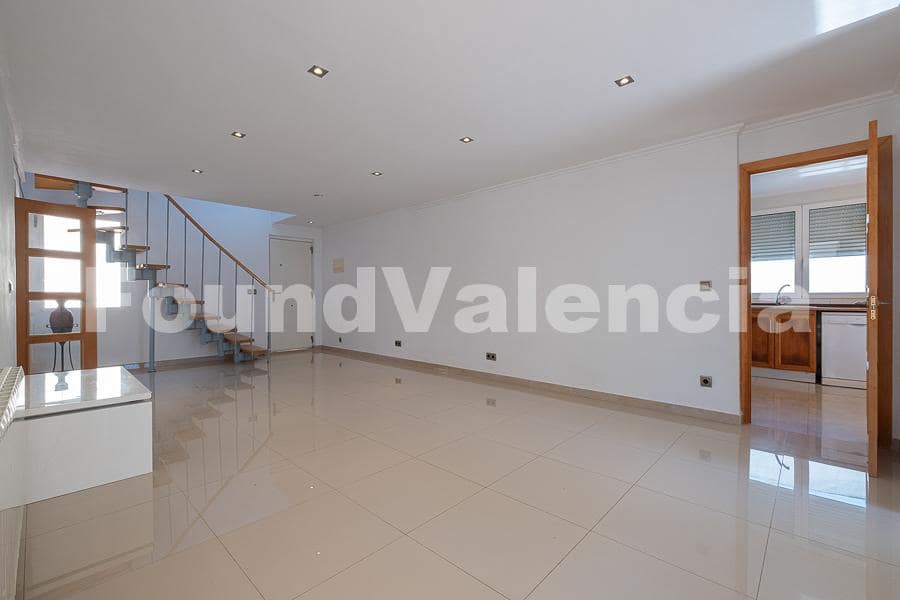 4 soverom Villa til salgs i Chiva - € 349 000 (Ref: 8583244)