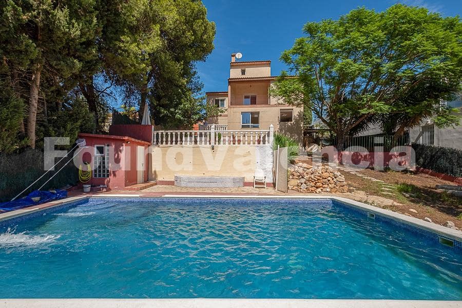 4 soverom Villa til salgs i Chiva - € 349 000 (Ref: 8583244)