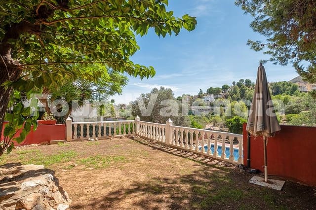 4 soverom Villa til salgs i Chiva - € 349 000 (Ref: 8583244)