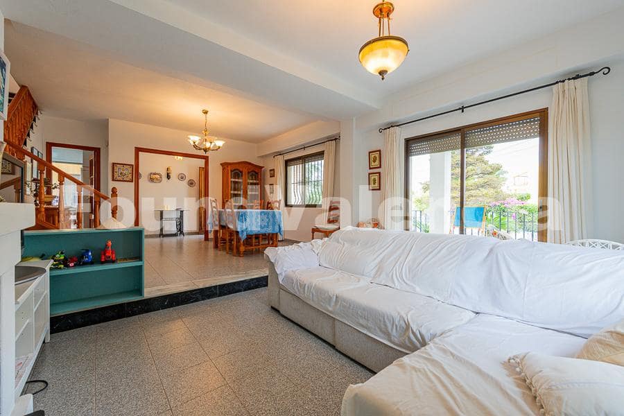 11 bedroom Villa for sale in L'Eliana - € 690,000 (Ref: 8664786)