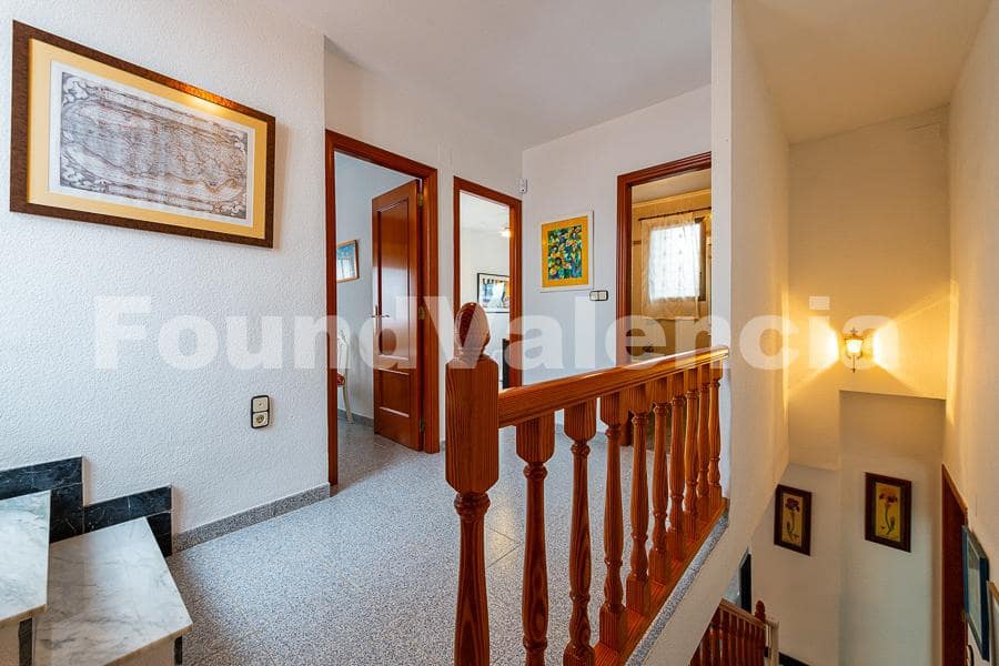 11 bedroom Villa for sale in L'Eliana - € 690,000 (Ref: 8664786)