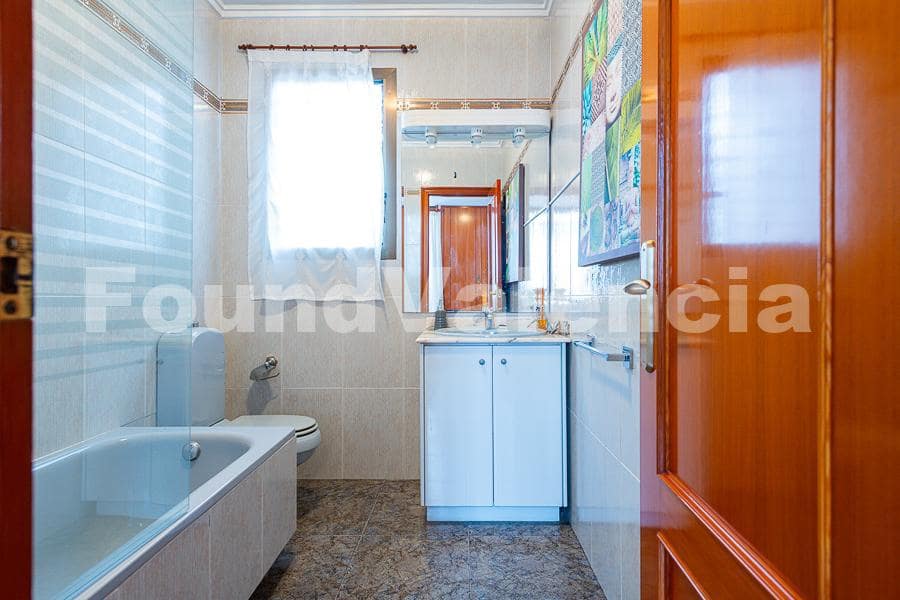 11 bedroom Villa for sale in L'Eliana - € 690,000 (Ref: 8664786)