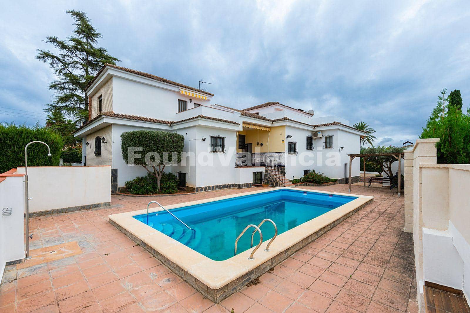 11 sovrum Villa till salu i L'Eliana - 690 000 € (Ref: 8677381)