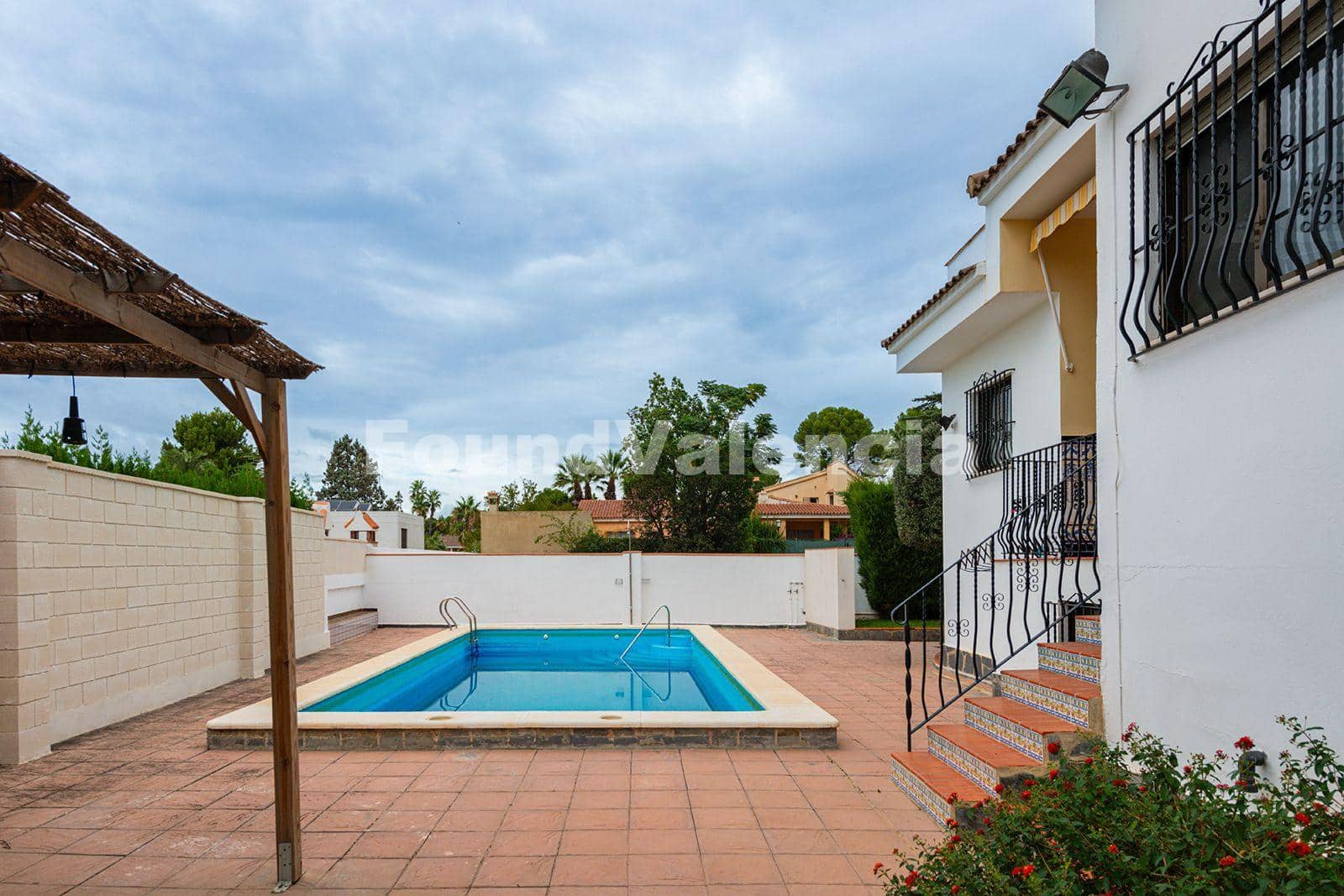 11 sovrum Villa till salu i L'Eliana - 690 000 € (Ref: 8677381)