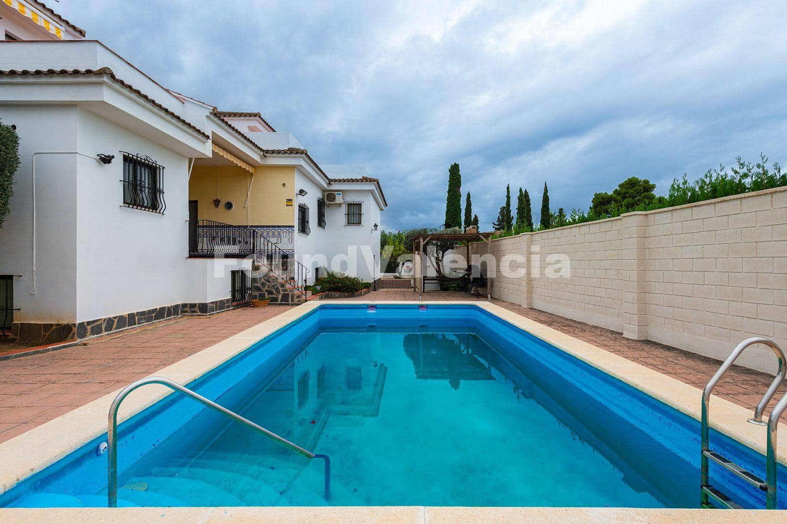 11 sovrum Villa till salu i L'Eliana - 690 000 € (Ref: 8677381)