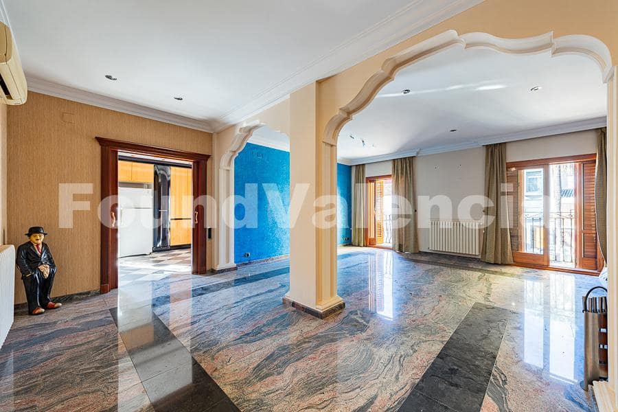 16 soveværelse Lejlighed til salg i Valencia by - € 820.000 (Ref: 8697600)