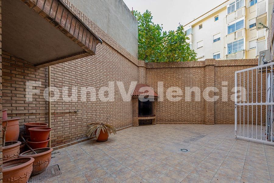 16 soveværelse Lejlighed til salg i Valencia by - € 820.000 (Ref: 8697600)