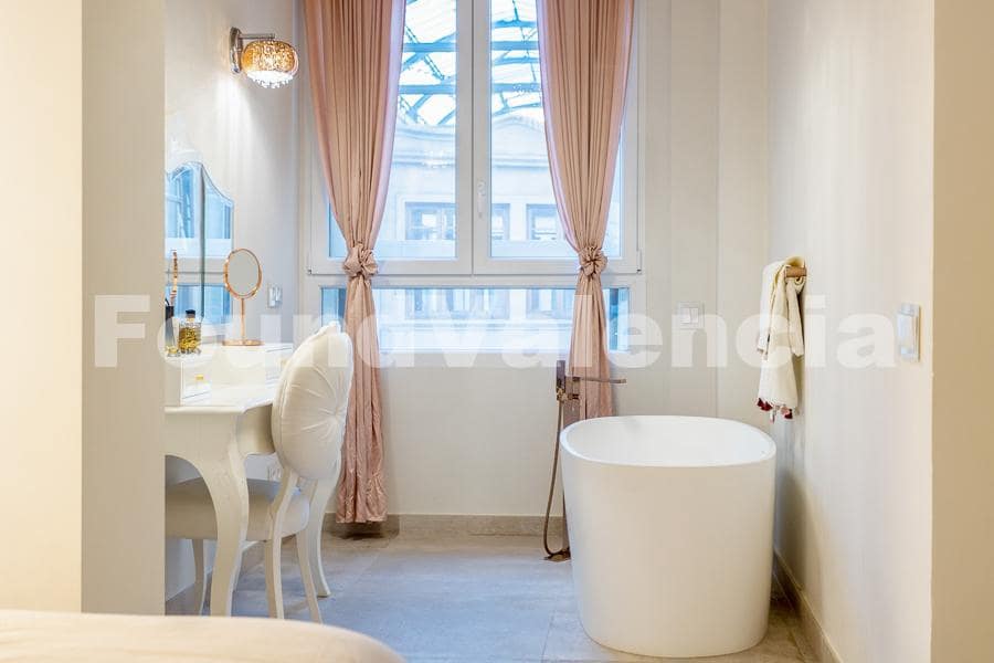 4 bedroom Apartment for sale in Valencia city - € 1,195,000 (Ref: 8807537)