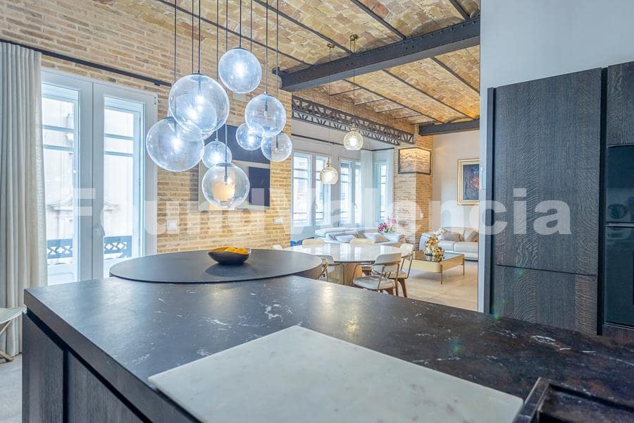 4 bedroom Apartment for sale in Valencia city - € 1,195,000 (Ref: 8807537)