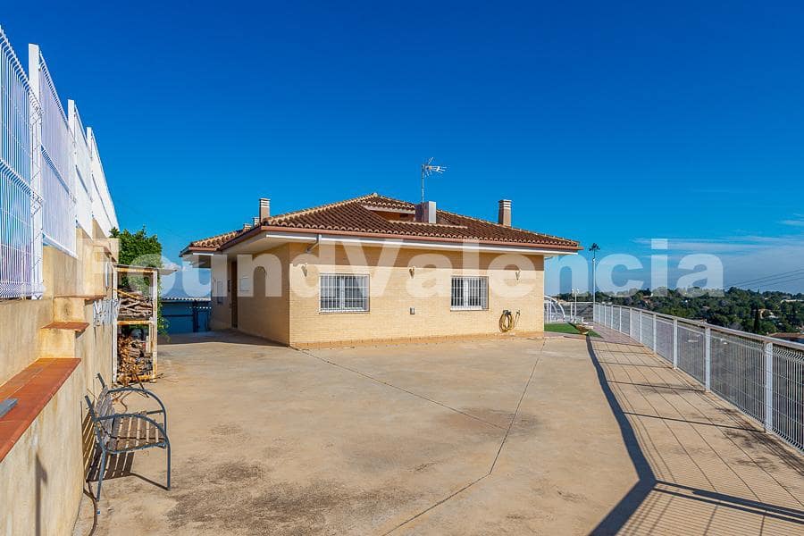 3 soveværelse Villa til salg i Alberic - € 450.000 (Ref: 8821546)