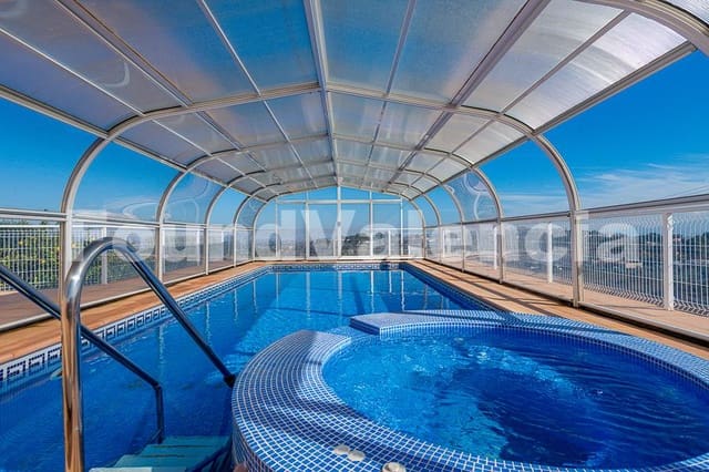 3 bedroom Villa for sale in Alberic - € 450,000 (Ref: 8821546)