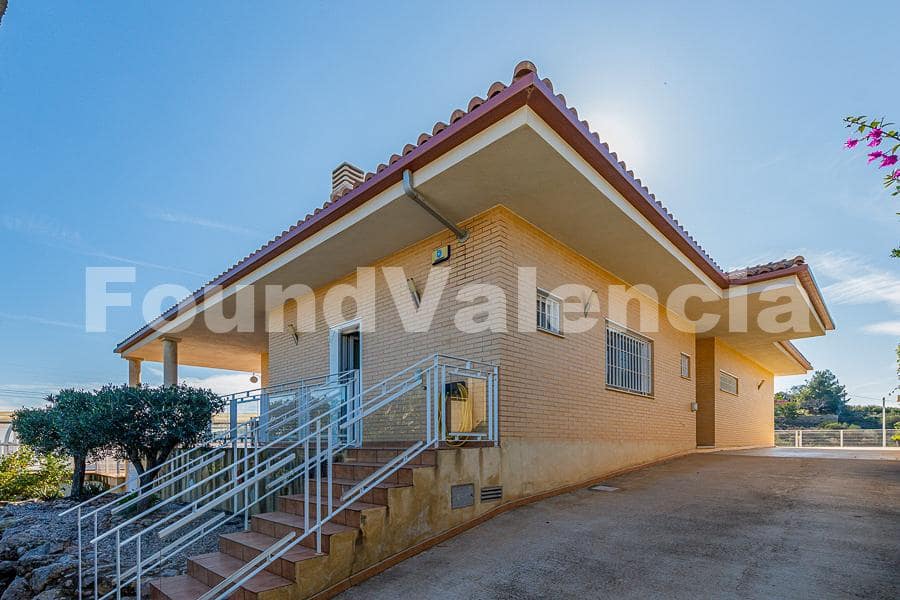 3 soveværelse Villa til salg i Alberic - € 450.000 (Ref: 8821546)