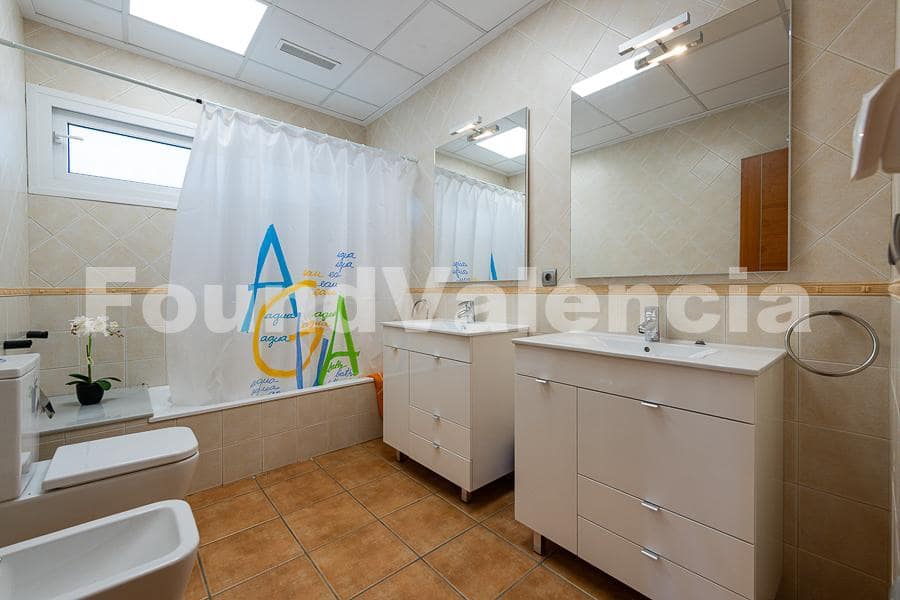 3 soveværelse Villa til salg i Alberic - € 450.000 (Ref: 8821546)