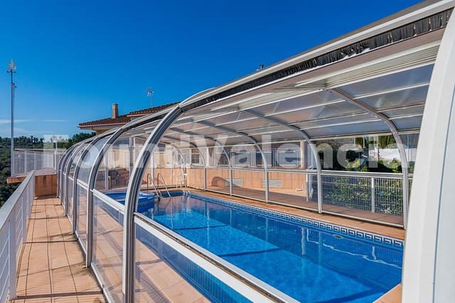 3 bedroom Villa for sale in Alberic - € 450,000 (Ref: 8821546)