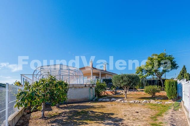 3 bedroom Villa for sale in Alberic - € 450,000 (Ref: 8821546)