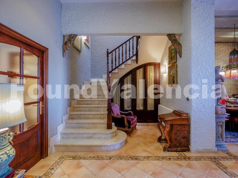 5 bedroom Villa for sale in Burriana / Borriana - € 1,300,000 (Ref: 8896024)