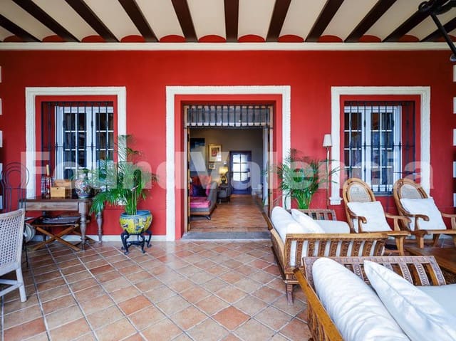 5 bedroom Villa for sale in Burriana / Borriana - € 1,300,000 (Ref: 8896024)